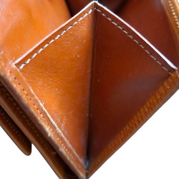 Louis Vuitton Epi Leather Wallet – Brown Bifold with Coin Pocket, Pre-Owned - Picture 9 of 10